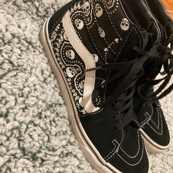 Skull vans - Picture 2 of 5